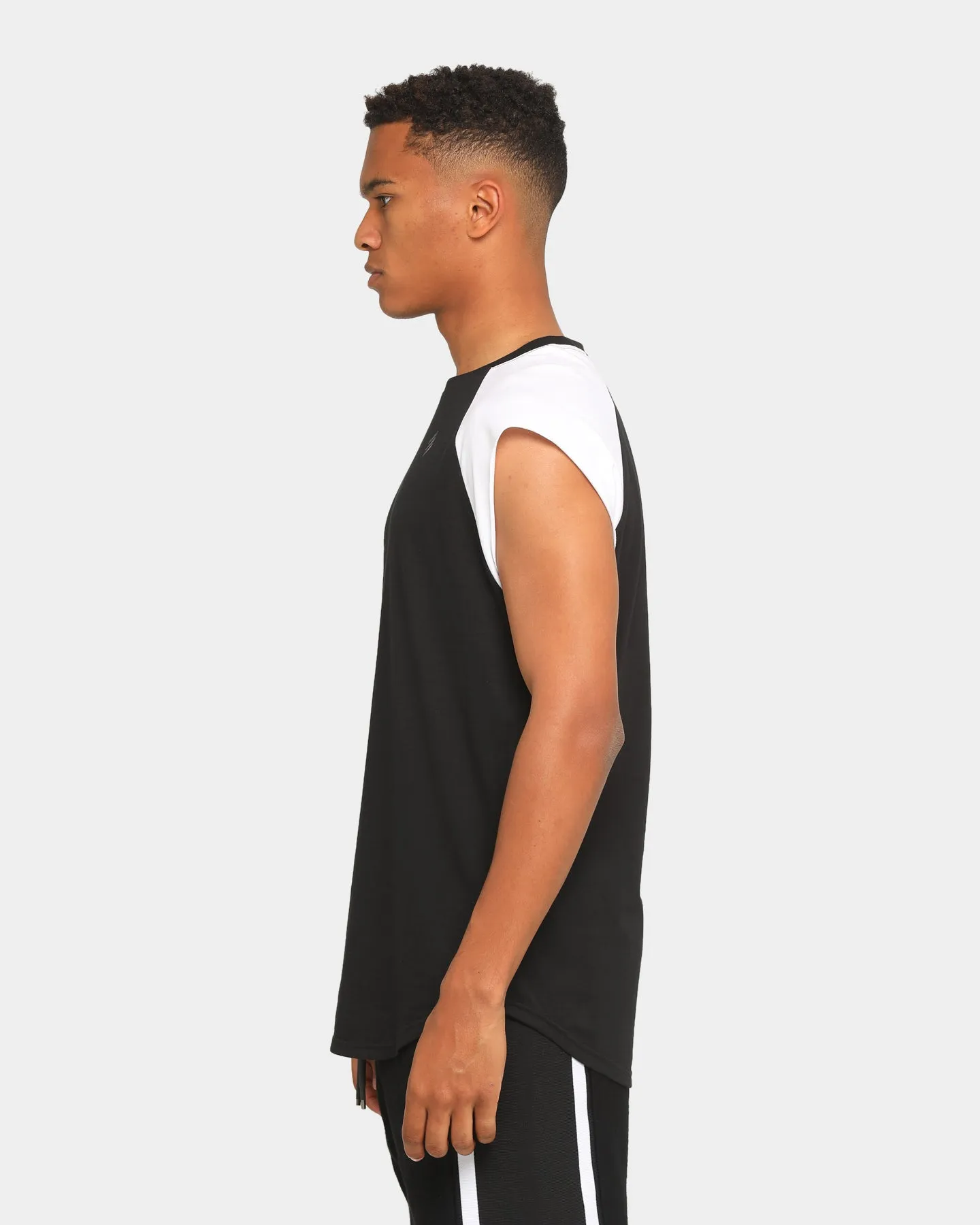 Elevn Clothing Co. Trinity Raglan Muscle Black