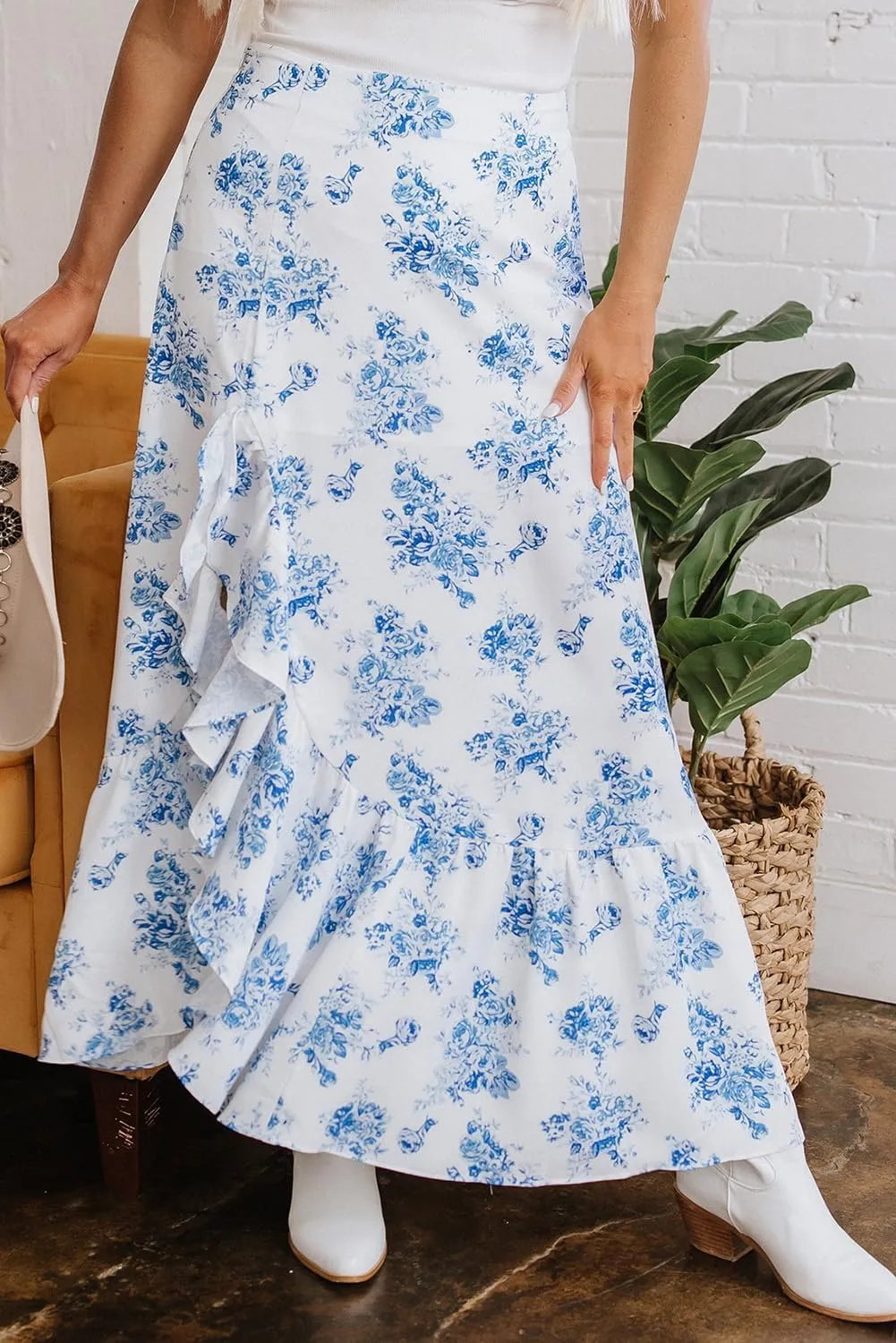 Floral Skirts for Women 2025 Casual High Waisted Wrap Beach Boho Skirt Summer Flowy Ruffle Maxi Skirt with Slit