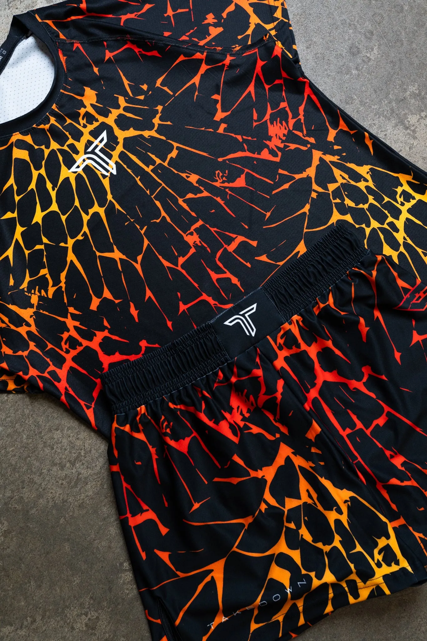 Magma Short-Sleeve Raglan - Lava