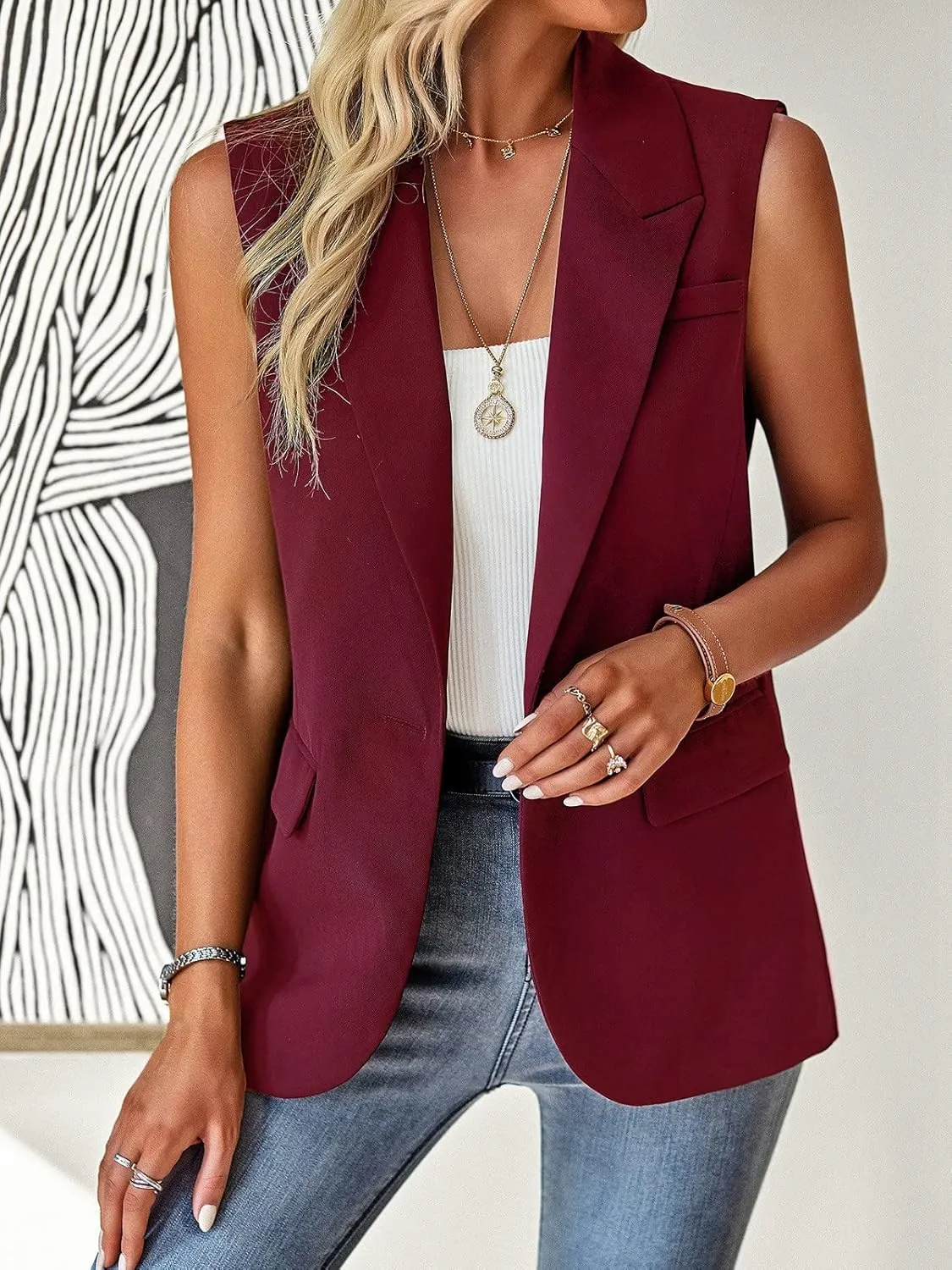Womens Sleeveless Blazer Vest Open Front Lightweight Casual Blazer Fashion Work Office Waistcoat Vest with Pockets